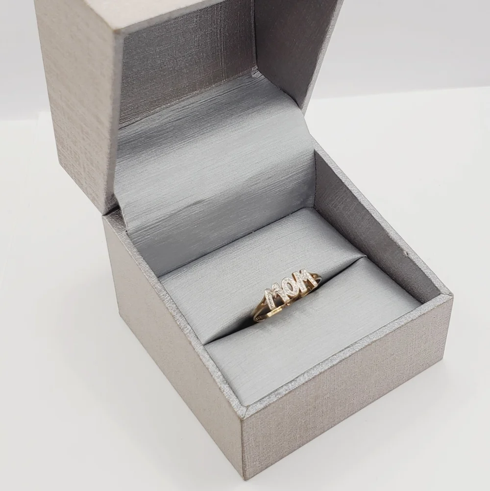 10k Solid Yellow Gold Mom Or Wow Genuine Diamond Accent Ring
